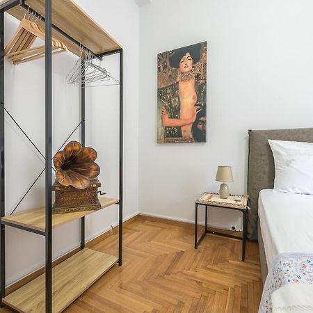 Andromar In The Heart Of Kolonaki Apartment Athens Exterior photo